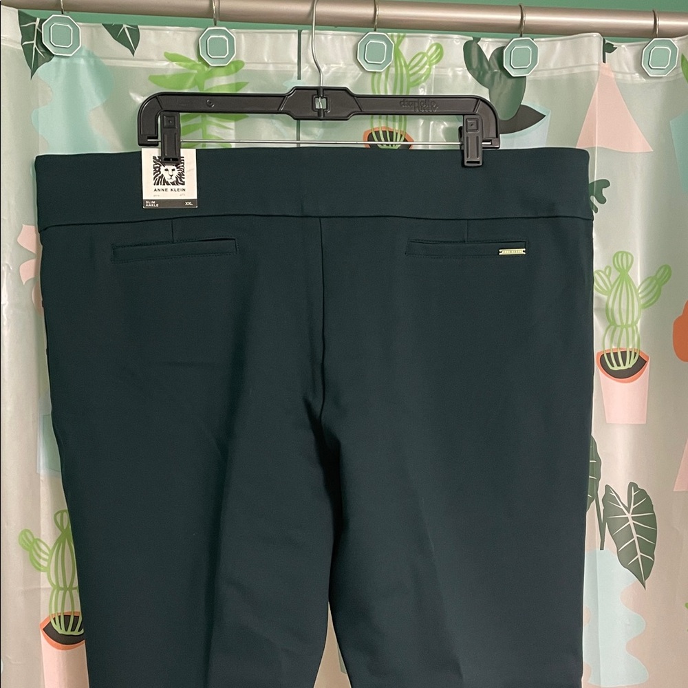 Dark Green Ponte Ankle Pants - Picture 4 of 10